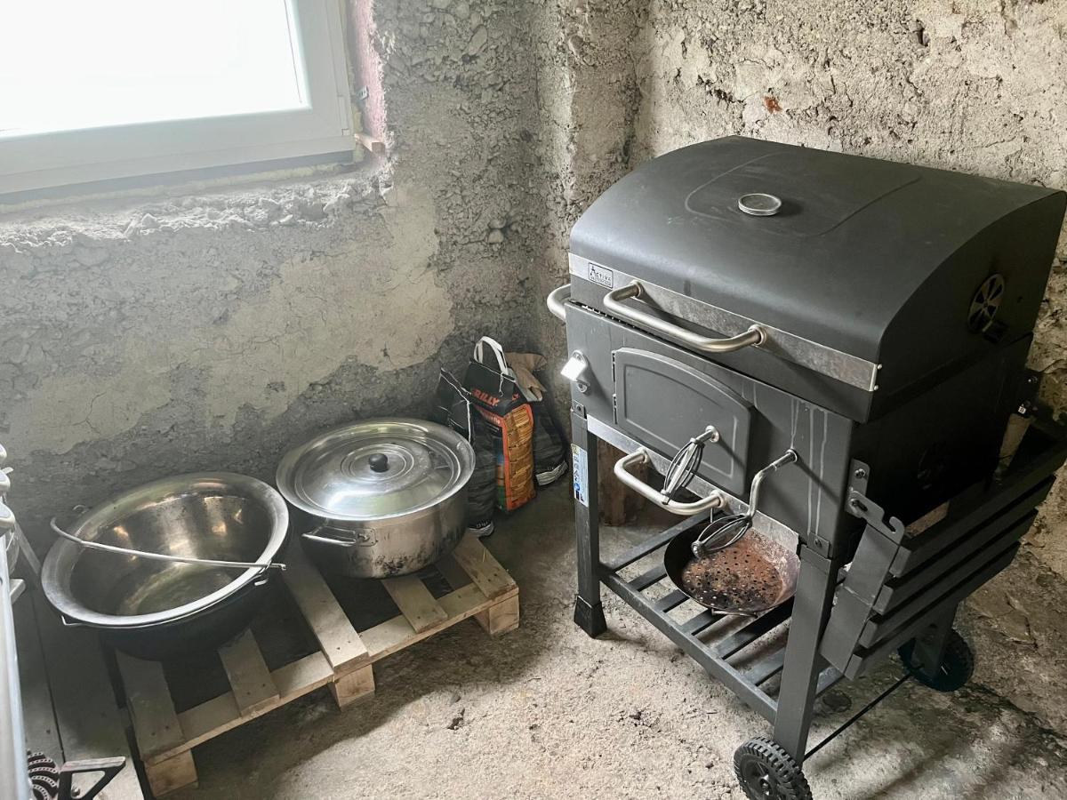 Apartmanovy Dom Adas Prosiek Экстерьер фото